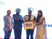 कृष्ण कुड़ियाल एक पहाड़ी ऐसा भी अवॉर्ड से सम्मानित