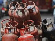 काला बाज़ारी : अधूरी जानकारी हमेशा अफवाह बन जाती है