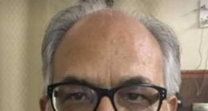 हवाई चप्पल वाले विमान में या हवाई सेवाएं जमीन पर!