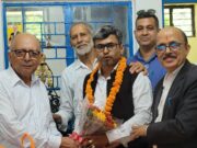 हल्द्वानी में भाजपा नेताओं का भव्य स्वागत, अधिवक्ताओं ने बांटी मिठाई