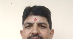 धामी सरकार का दोहरा खेल