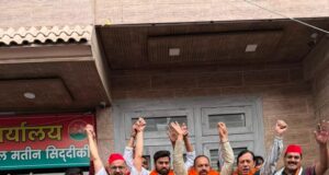 सपा के नवनियुक्त प्रदेश अध्यक्ष मतीन सिद्दीकी का हल्द्वानी में जोरदार स्वागत