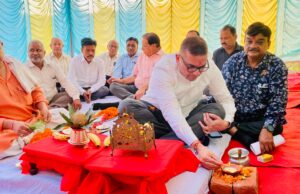 हल्द्वानी विधायक सुमित हृदयेश ने ₹25 लाख की लागत से बनने वाले जन मिलन केंद्र का किया शिलान्यास एवं भूमि पूजन